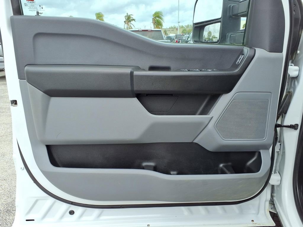 Used 2023 Ford F250 XL w/ Camper Package image 26