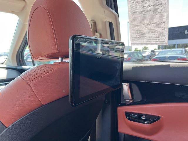 Certified 2024 Kia Carnival SX Prestige FWD image 35