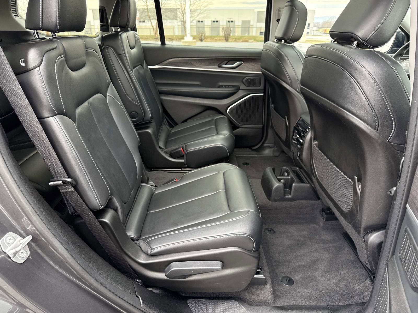 Used 2022 Jeep Grand Cherokee L Limited image 20