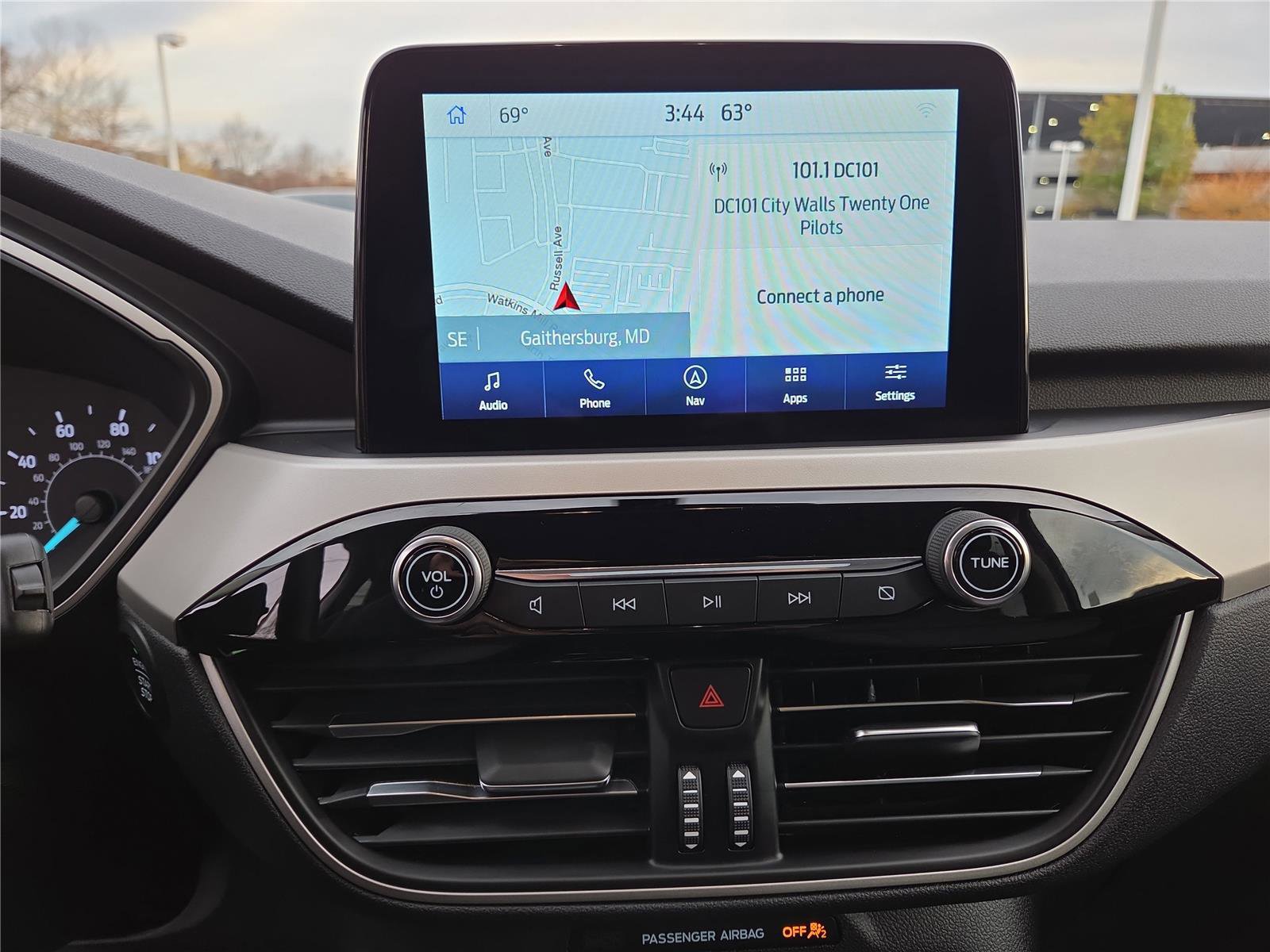 Used 2022 Ford Escape SE w/ Cold Weather Package image 20