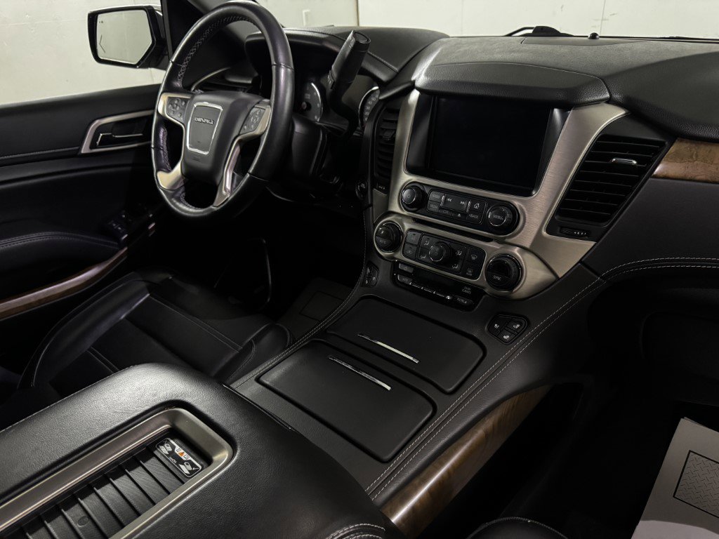 Used 2019 GMC Yukon Denali w/ Denali Ultimate Package image 86
