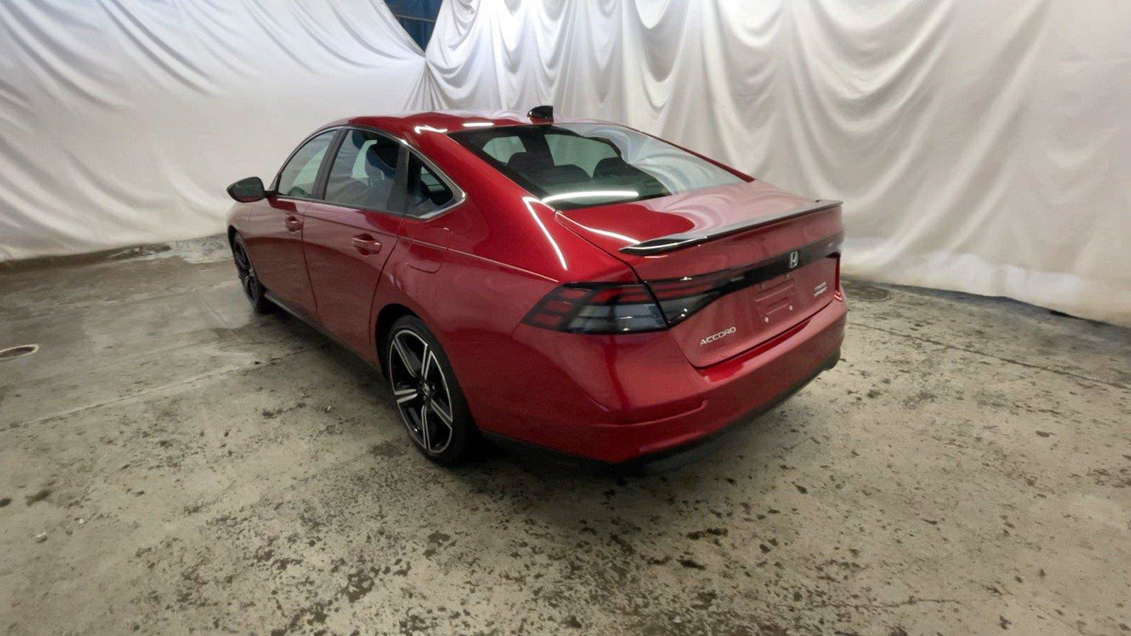 Used 2023 Honda Accord Sport image 9