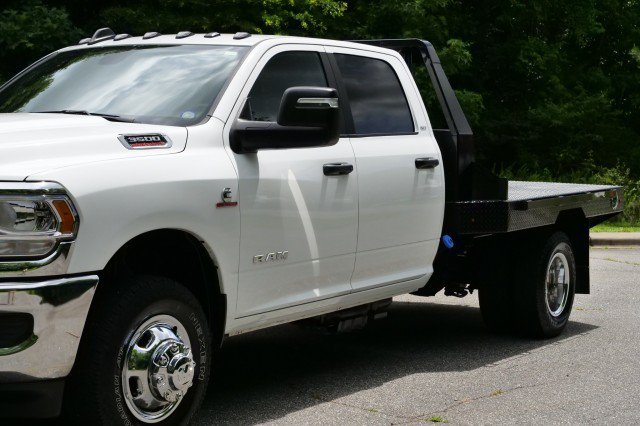 Used 2024 RAM 3500 SLT w/ Quick Order Package 2YG SLT AWD/4WD image 42