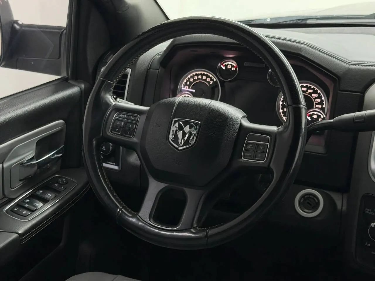 Used 2018 RAM 2500 Power Wagon w/ Luxury Group AWD/4WD image 27