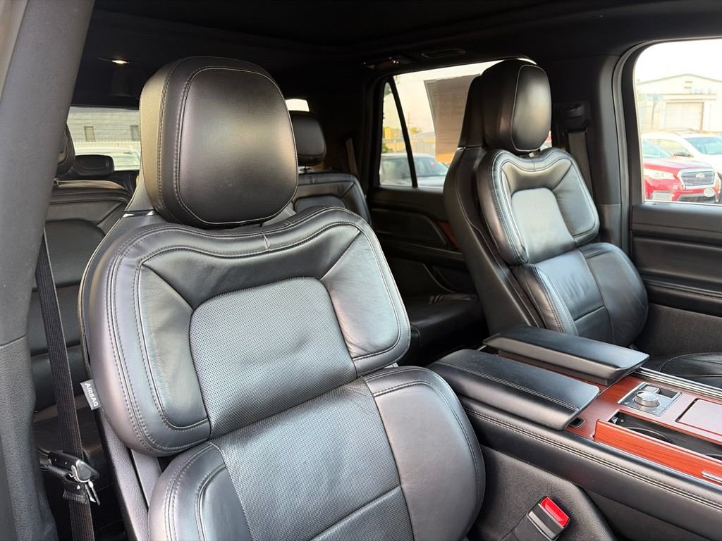 Used 2021 Lincoln Navigator Reserve AWD/4WD image 13