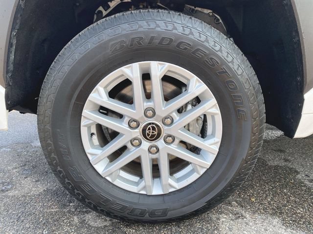 Used 2024 Toyota Tundra SR5 AWD/4WD image 31
