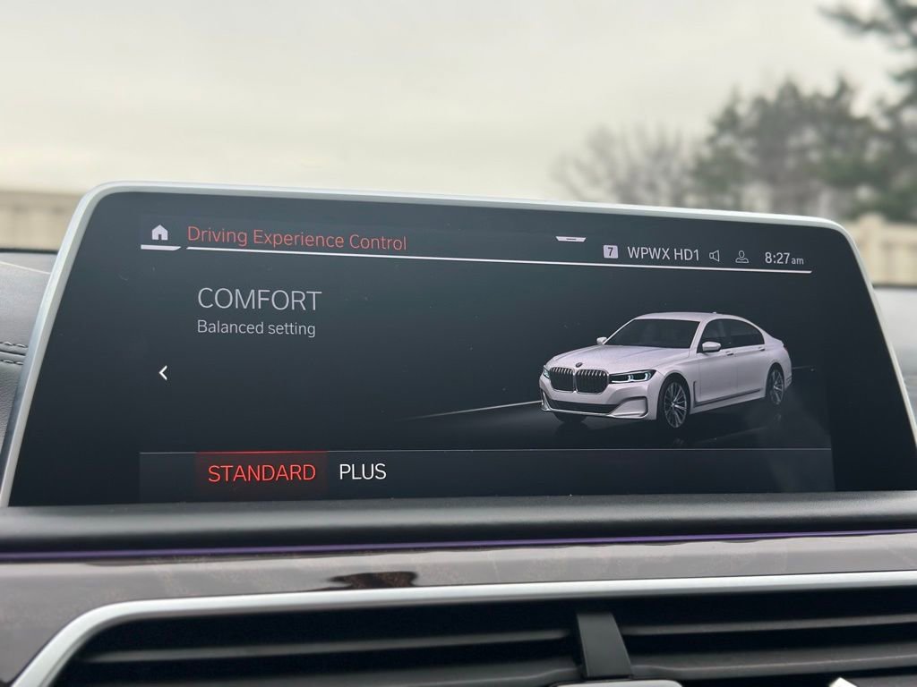 Used 2022 BMW 750i xDrive w/ Autobahn Package image 42