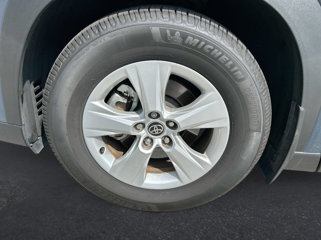 Used 2025 Toyota Grand Highlander FWD image 10