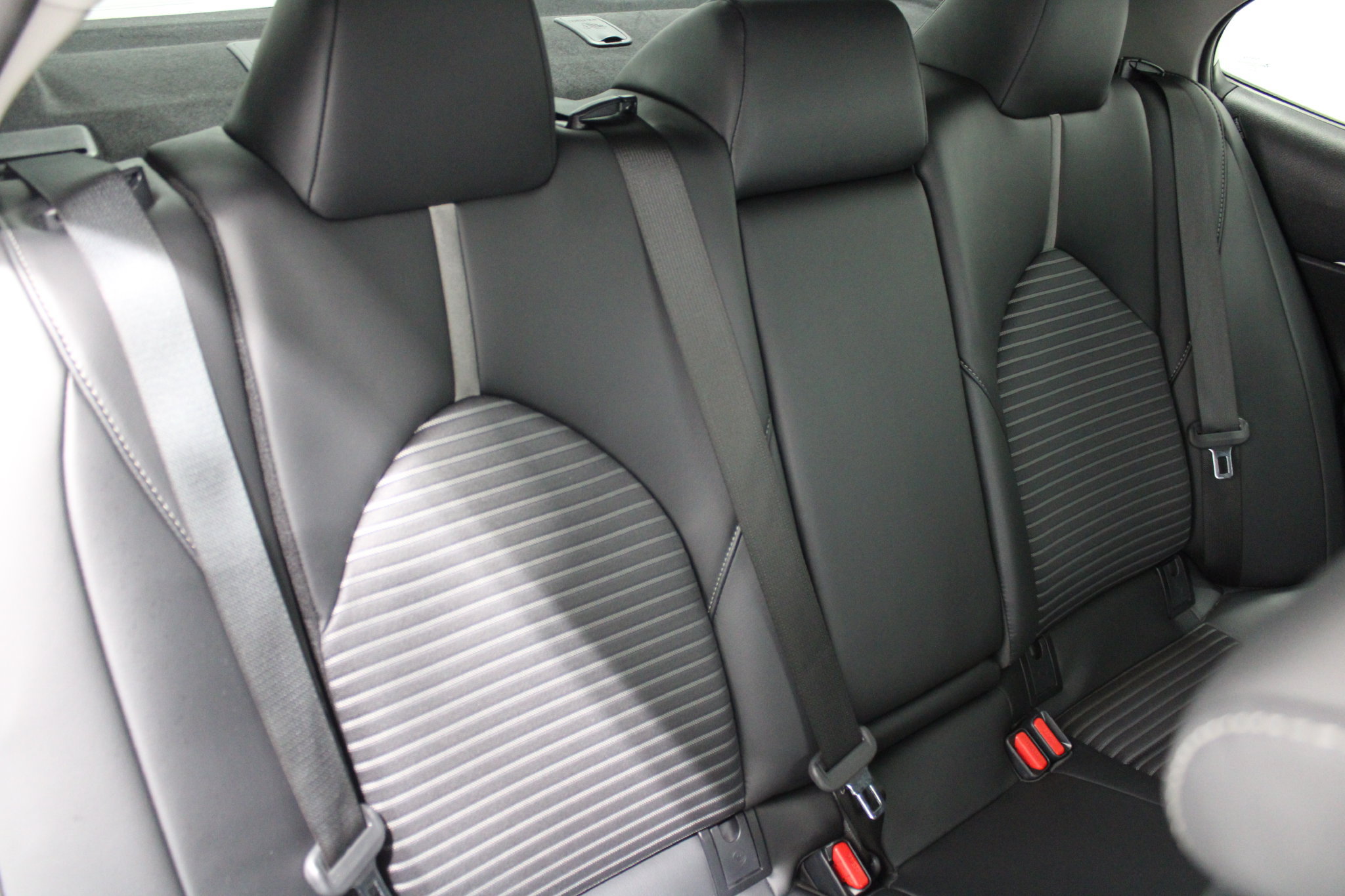 Used 2024 Toyota Camry SE FWD image 23