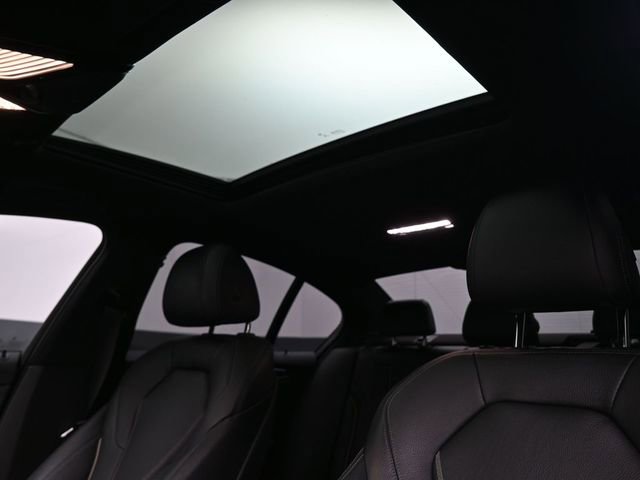 Used 2018 BMW 540i image 23