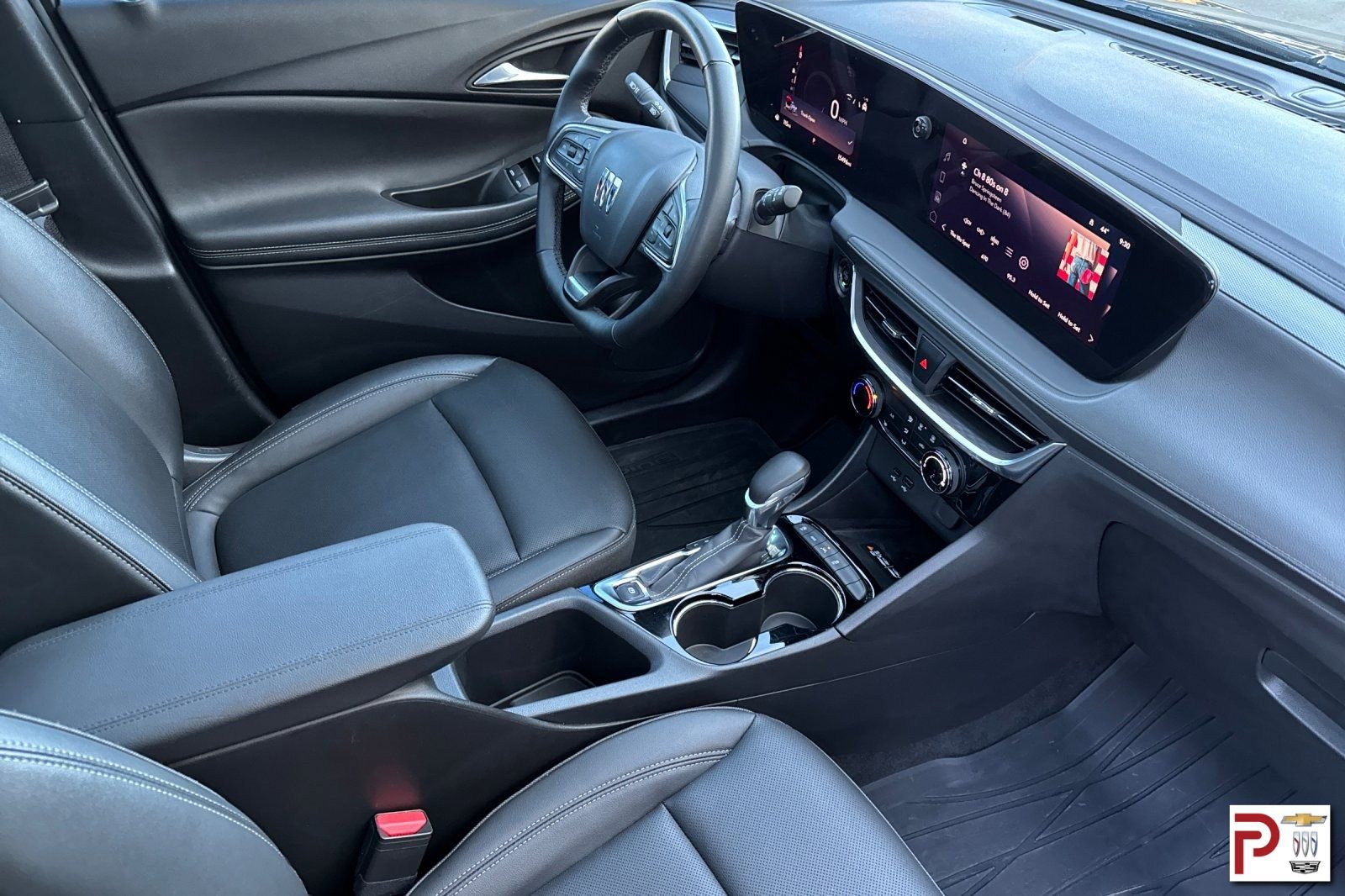 Used 2024 Buick Encore GX Sport Touring w/ Experience Buick Package image 18