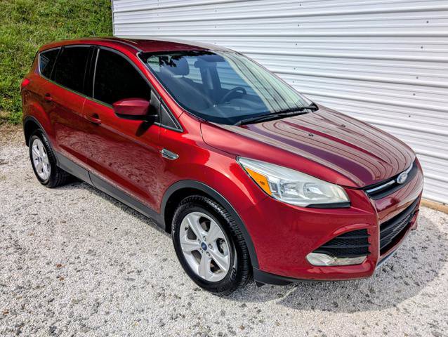 Used 2016 Ford Escape SE FWD image 1