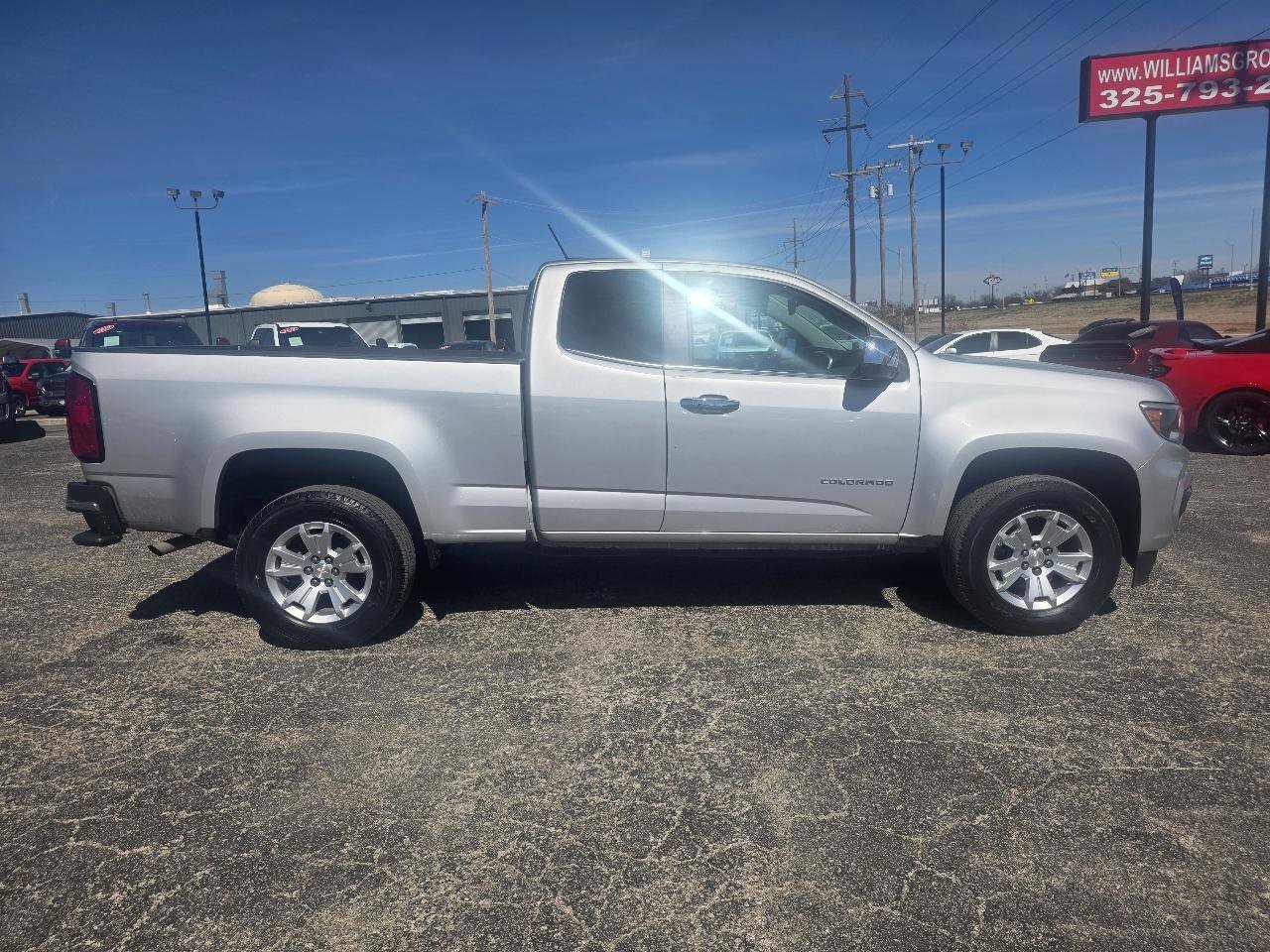 Used 2022 Chevrolet Colorado LT w/ Fleet Safety Package RWD image 8