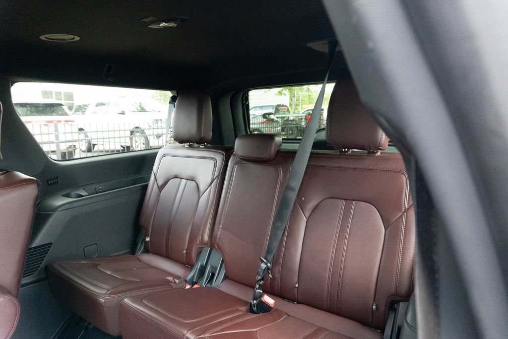 Used 2024 Ford Expedition Max Limited AWD/4WD image 25