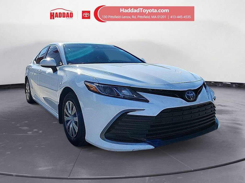 Used 2022 Toyota Camry LE image 7