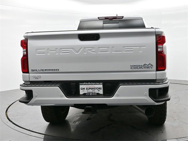 Used 2024 Chevrolet Silverado 2500 High Country w/ High Country Premium Package image 6