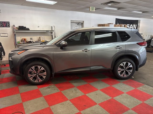 Used 2023 Nissan Rogue SV w/ SV Premium B Package image 2
