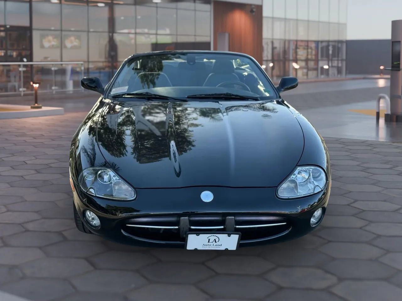 Used 2004 Jaguar XK8 Convertible RWD image 9
