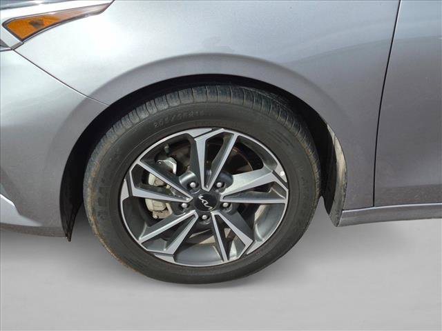 Used 2024 Kia Forte LXS FWD image 15