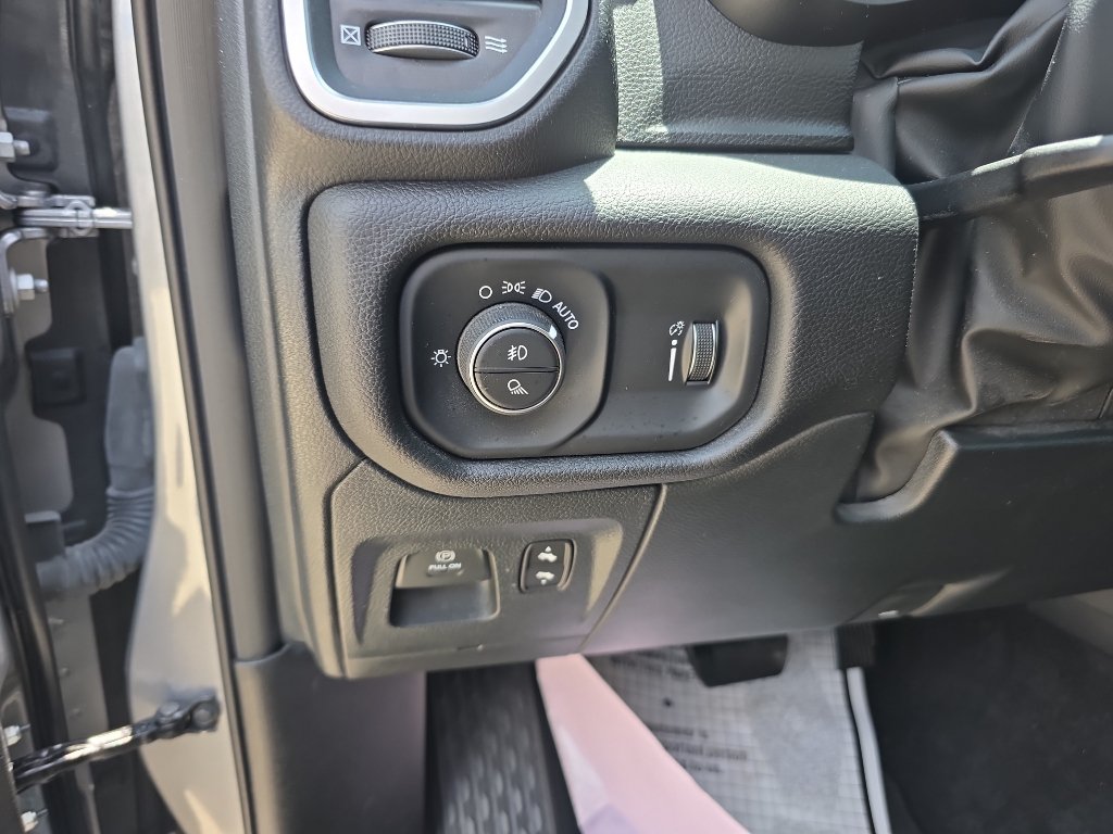 Used 2025 RAM 1500 Lone Star RWD image 12