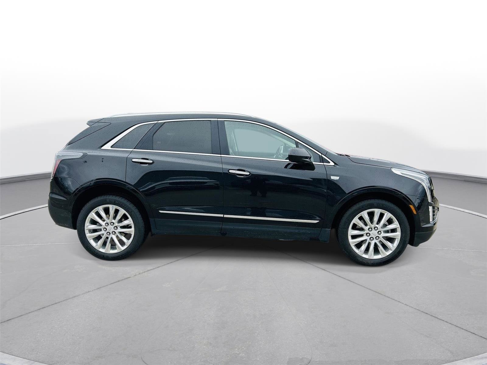 Used 2019 Cadillac XT5 Premium Luxury w/ Driver Assist Package image 42