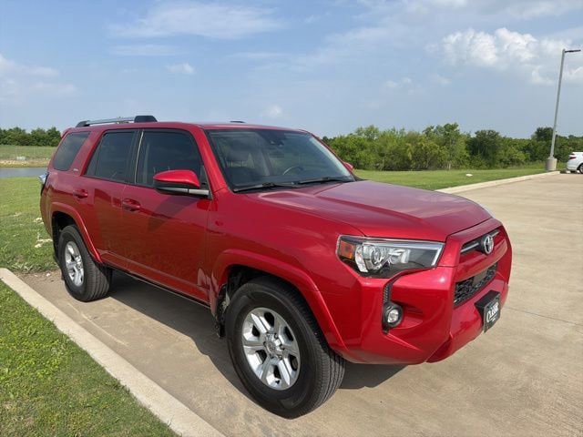 Used 2022 Toyota 4Runner SR5 RWD image 4