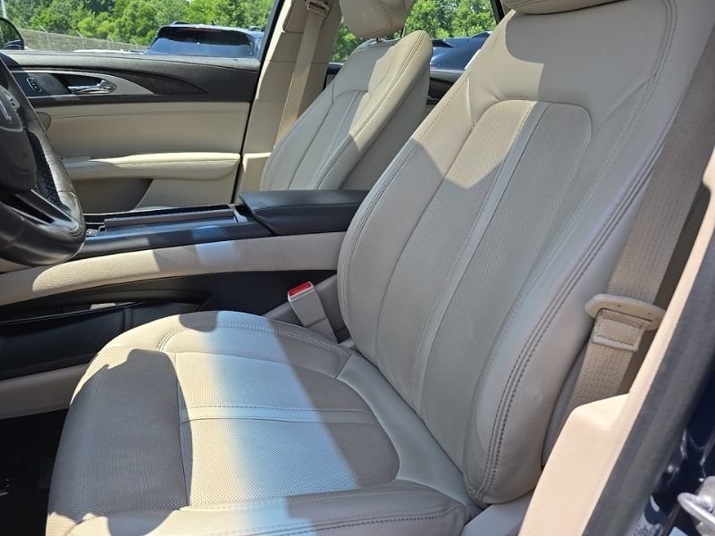 Used 2018 Lincoln MKZ Reserve w/ Climate Package FWD image 10