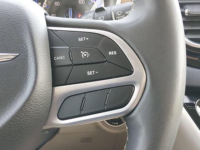Used 2023 Chrysler Voyager LX FWD image 23