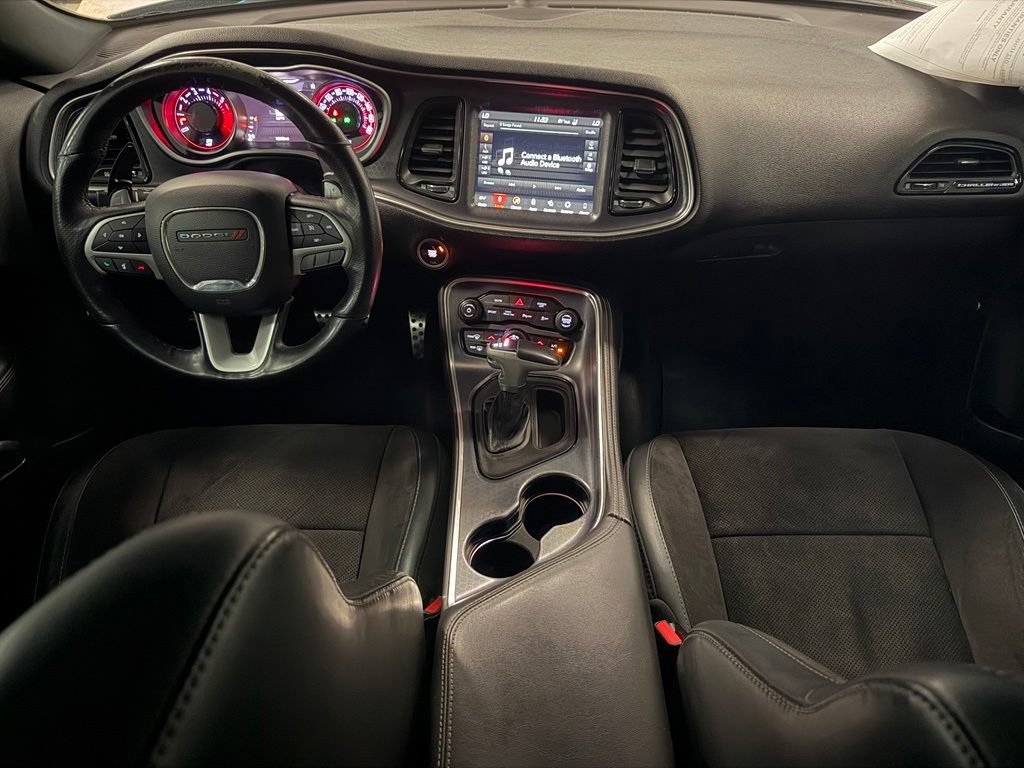 Used 2018 Dodge Challenger R/T Scat Pack w/ Leather Interior Group RWD image 15