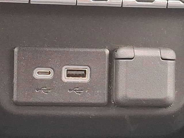 Used 2020 GMC Sierra 1500 SLT w/ SLT Premium Plus Package image 30