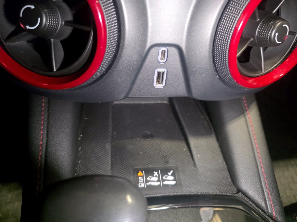 Used 2020 Chevrolet Blazer RS FWD image 25
