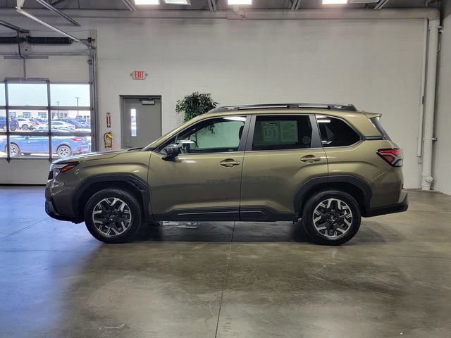 Used 2026 Subaru Forester Premium AWD/4WD image 8