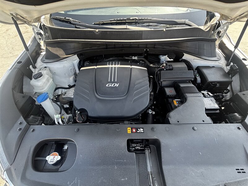 Used 2018 Kia Sorento FWD V6 w/ LX V6 Convenience Package image 24