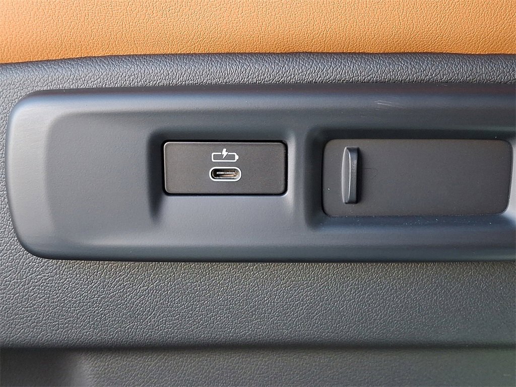 Certified 2023 BMW X5 xDrive40i w/ M Sport Package image 15