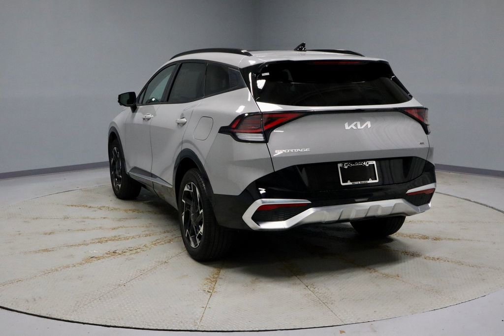 Used 2023 Kia Sportage SX image 10