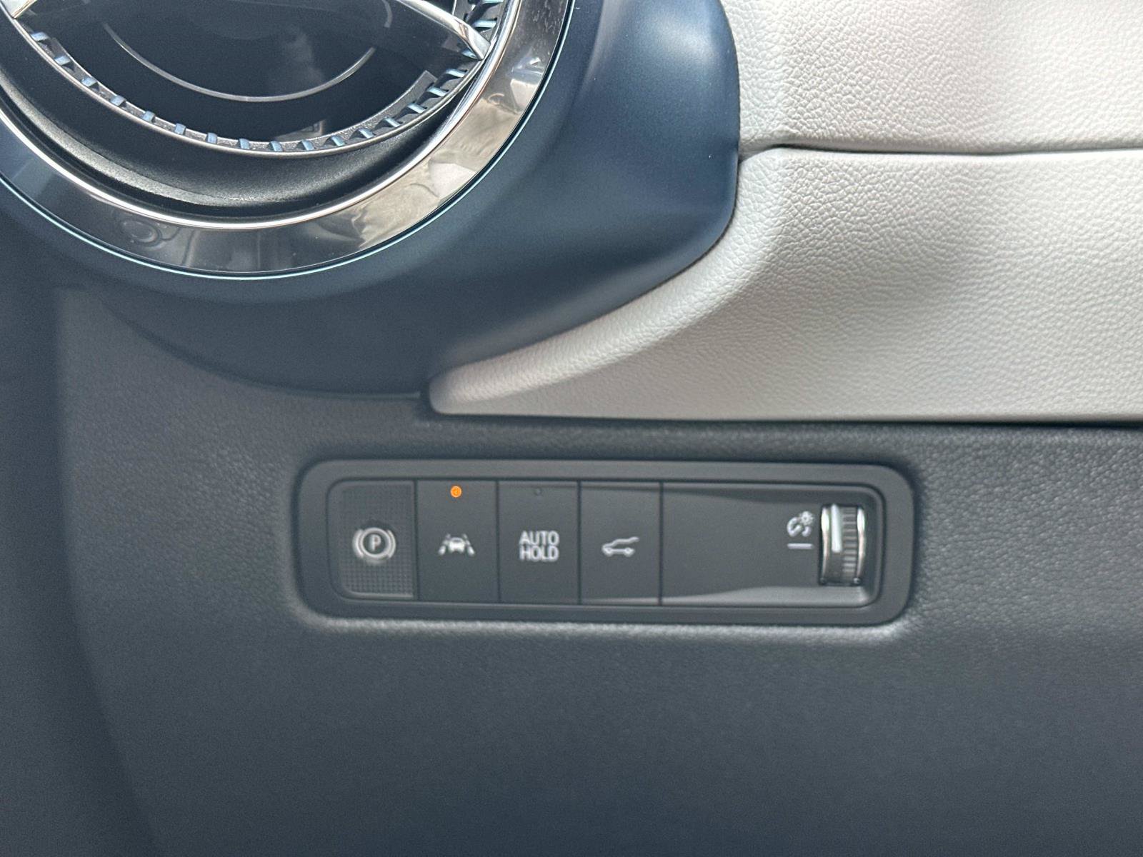 Used 2026 Chevrolet Equinox EV LT FWD image 25