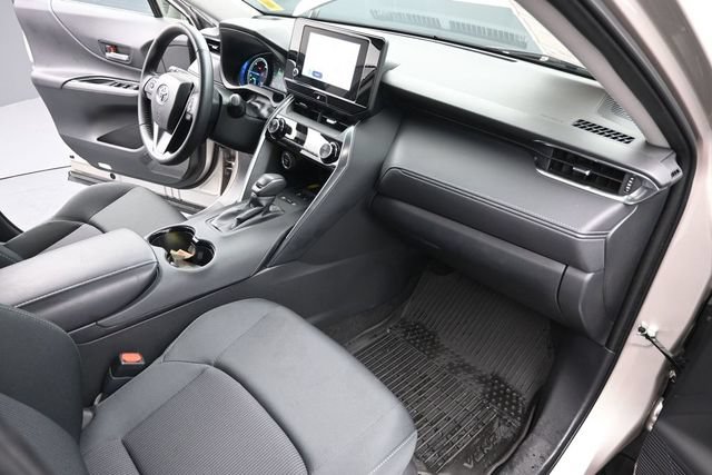 Used 2024 Toyota Venza LE AWD/4WD image 30