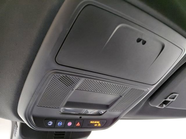 Used 2025 Buick Enclave Sport Touring image 39