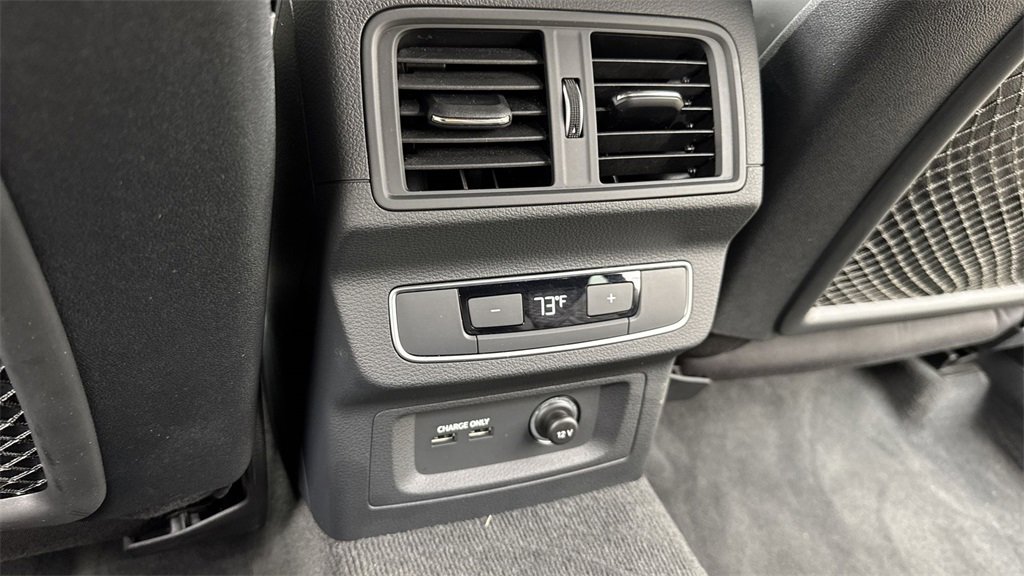 Used 2023 Audi SQ5 Premium Plus w/ Premium Plus Package image 38