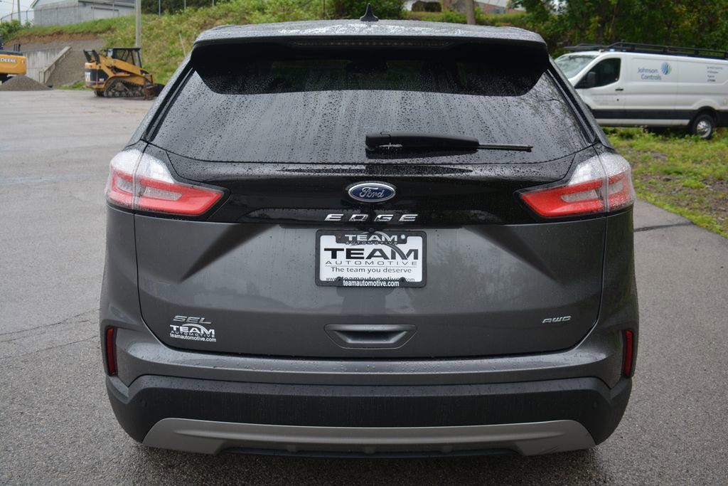 Used 2023 Ford Edge SEL w/ Convenience Package AWD/4WD image 6