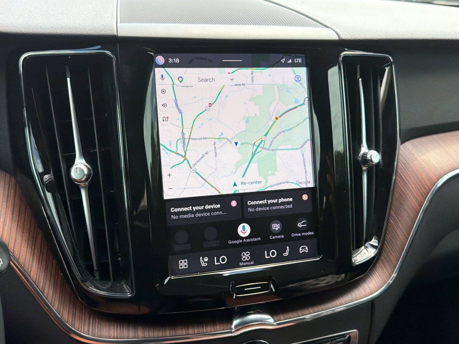 Certified 2024 Volvo XC60 B5 Plus w/ Protection Package Premier AWD/4WD image 19