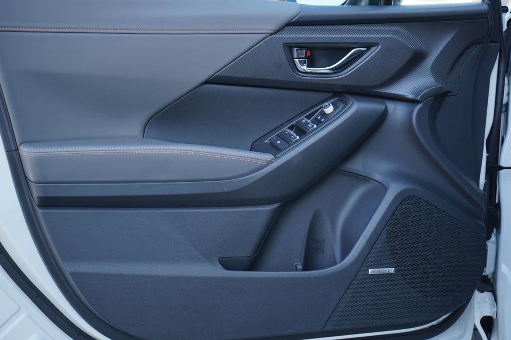 Certified 2025 Subaru Crosstrek 2.5i Limited w/ Crosstrek Mirror Package image 3