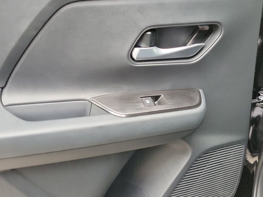 New 2026 Nissan Kicks SV w/ Charging Package FWD image 10