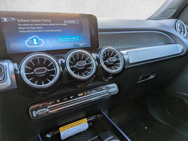 Certified 2025 Mercedes-Benz GLB 250 image 13