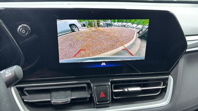 Used 2025 Chevrolet TrailBlazer LT w/ Driver Confidence Package AWD/4WD image 28