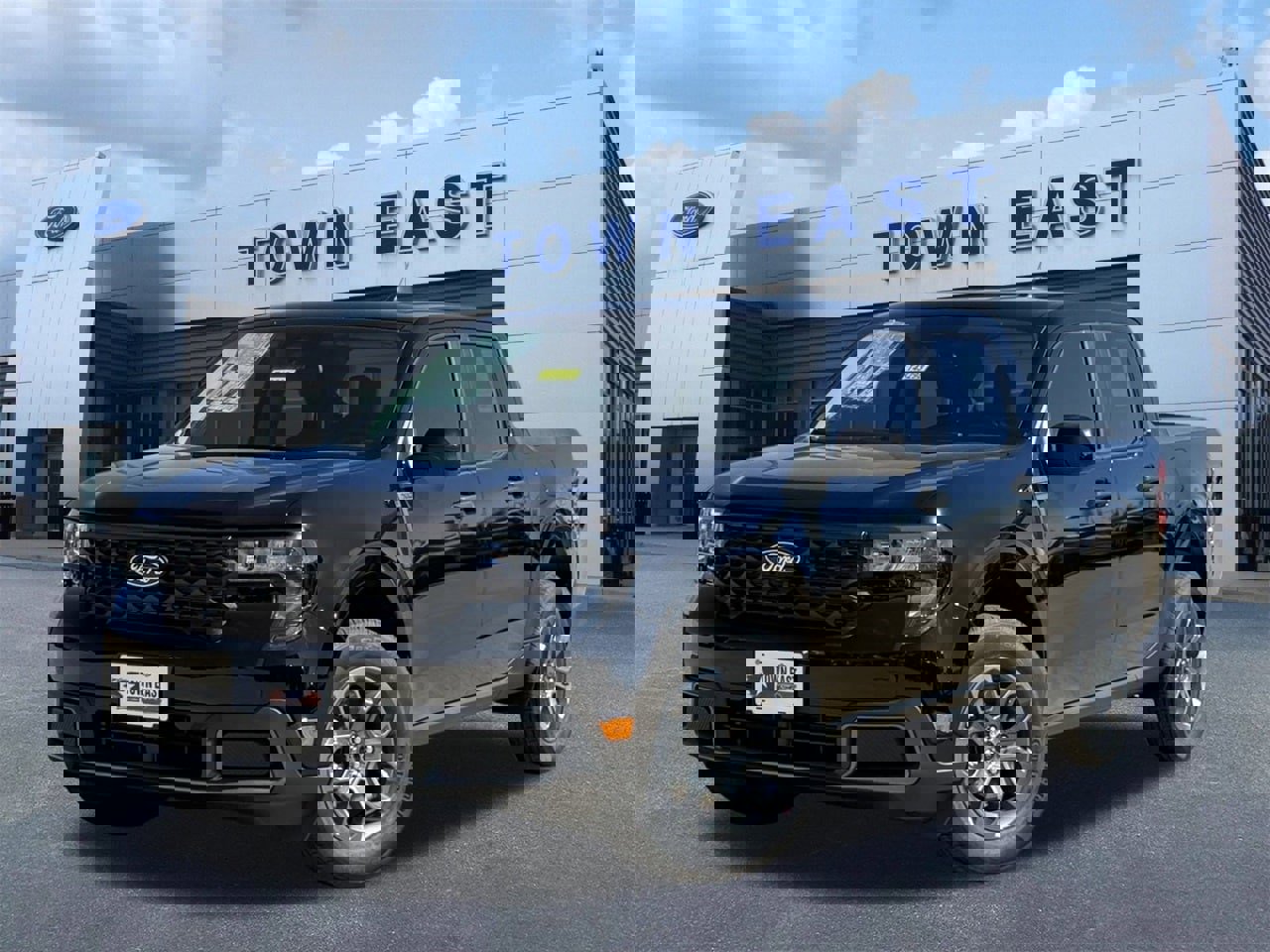 New 2025 Ford Maverick XLT image 25
