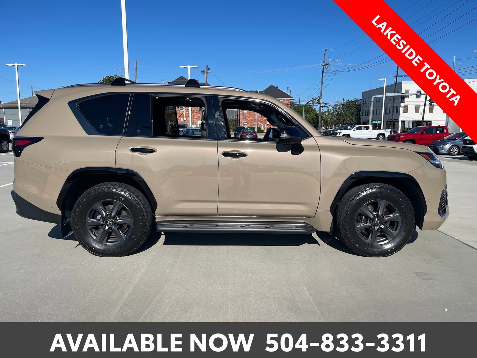 Used 2025 Lexus LX 700h Overtrail AWD/4WD image 6