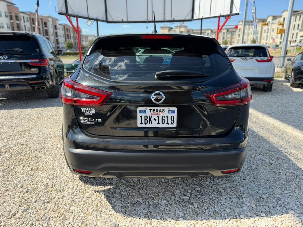 Used 2021 Nissan Rogue Sport S FWD image 6
