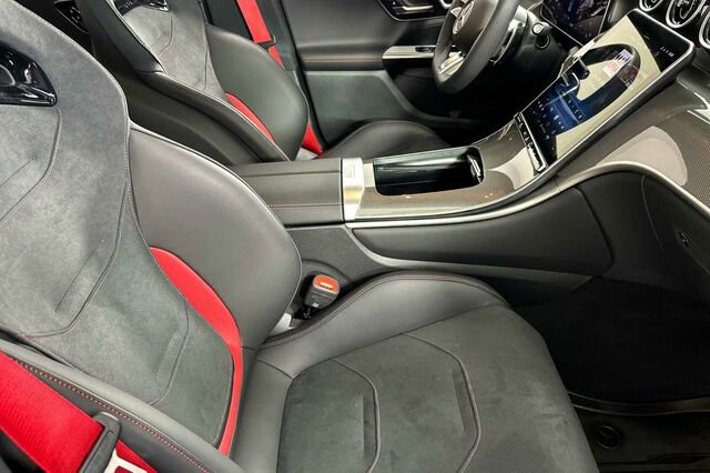 Certified 2025 Mercedes-Benz GLC 43 AMG 4MATIC image 18