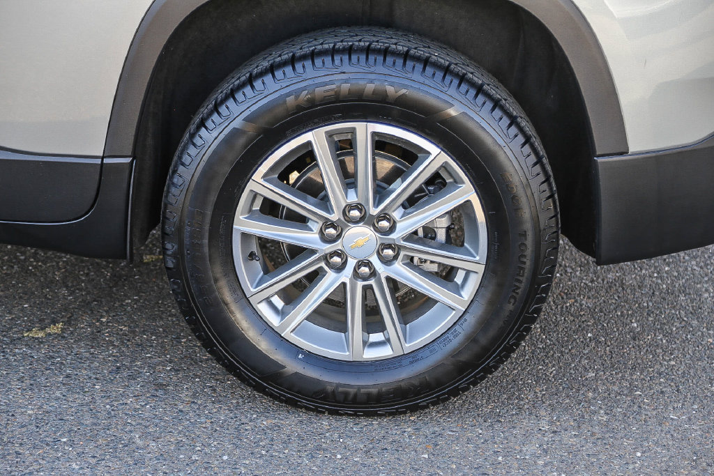 Certified 2023 Chevrolet Traverse LT FWD image 9